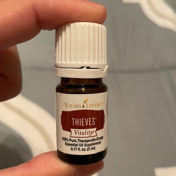 Young Living Thieves Vitality Essential Oil